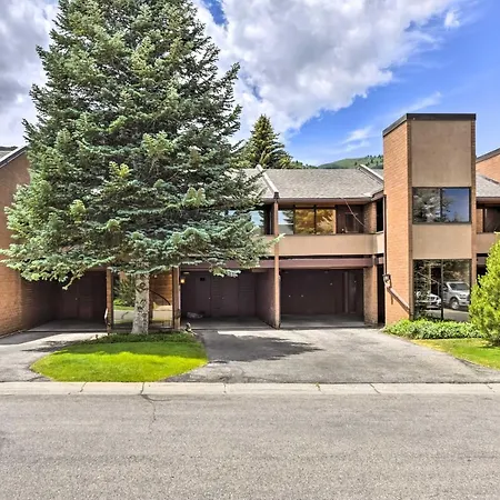 Park City Condo With Pool Access - Near Ski Slopes!